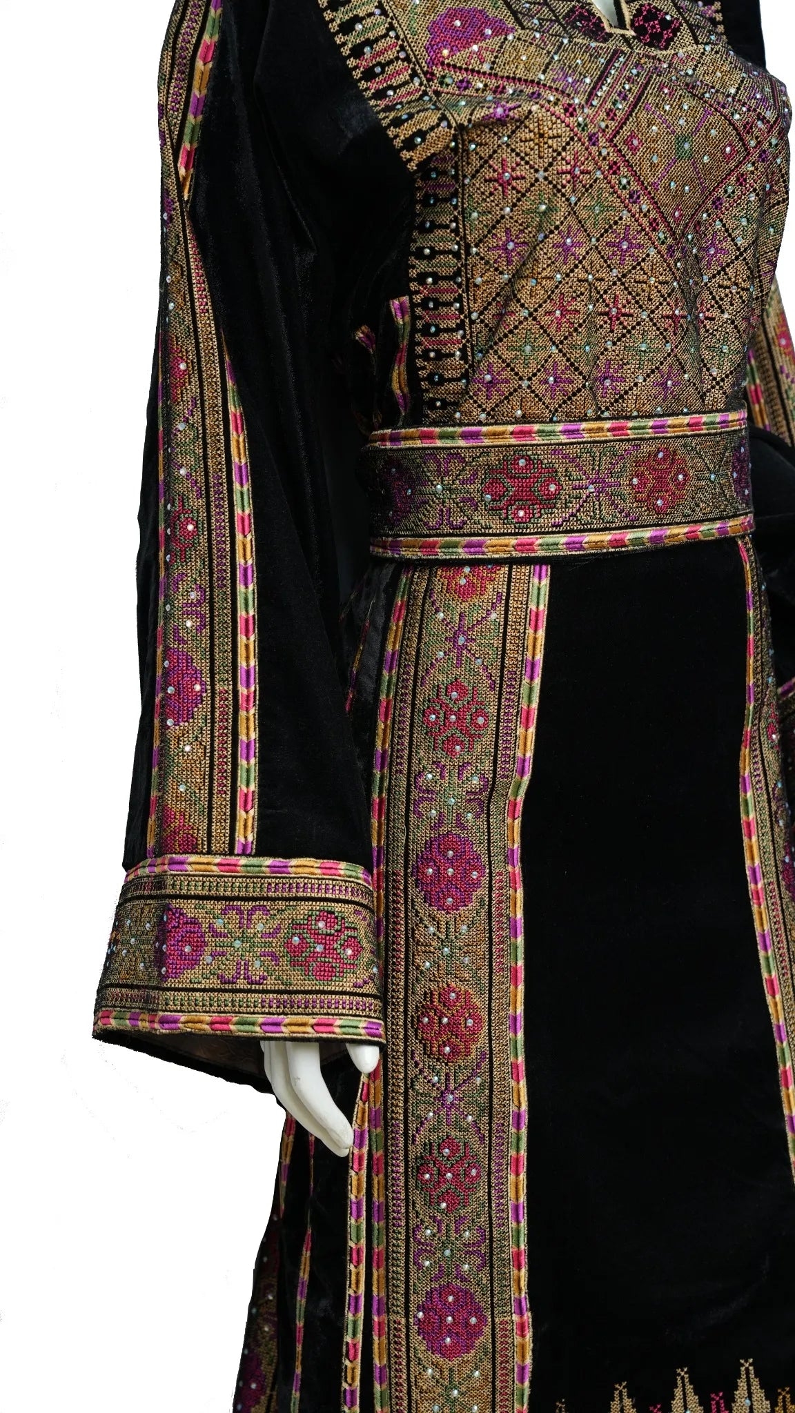 Embroidered Thobe